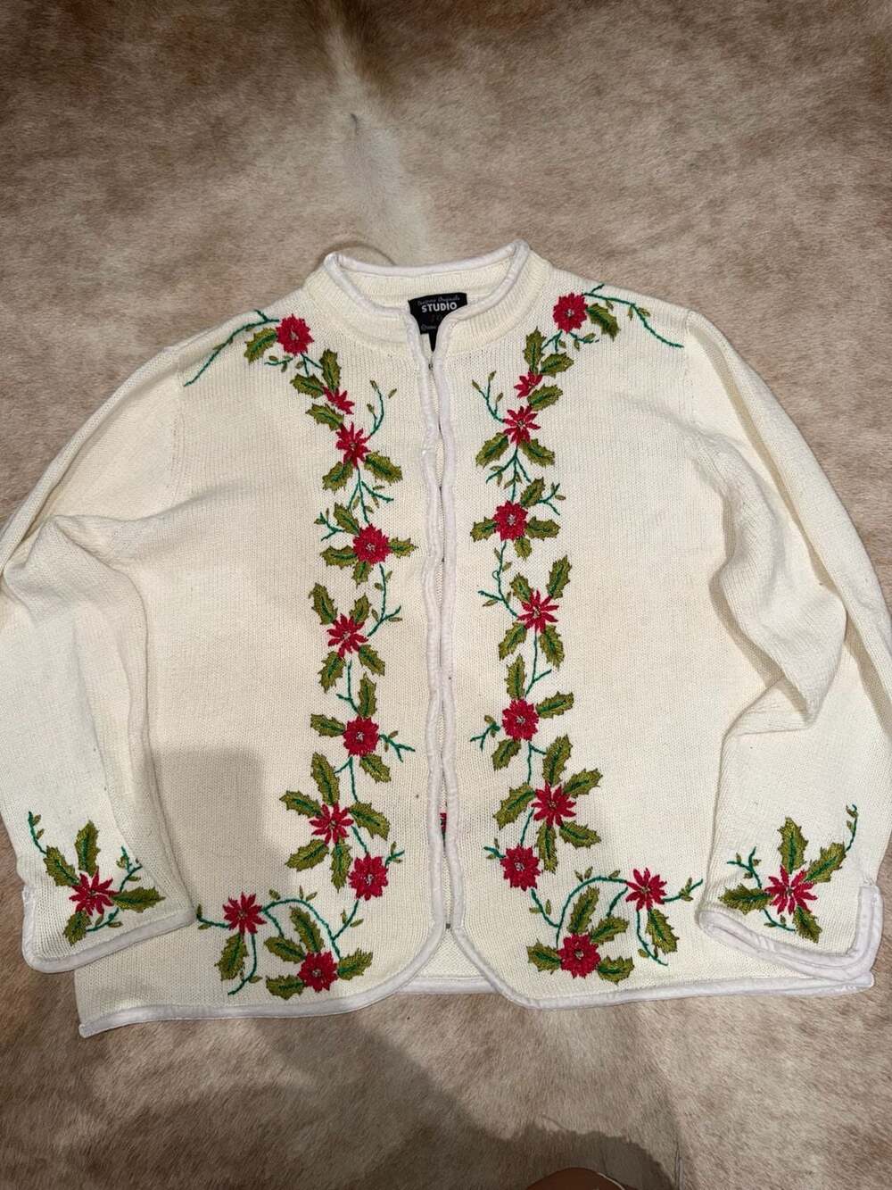 Designers StudioJoy Women's Vintage Embroidered Poinsettia Christmas Cardigan XL